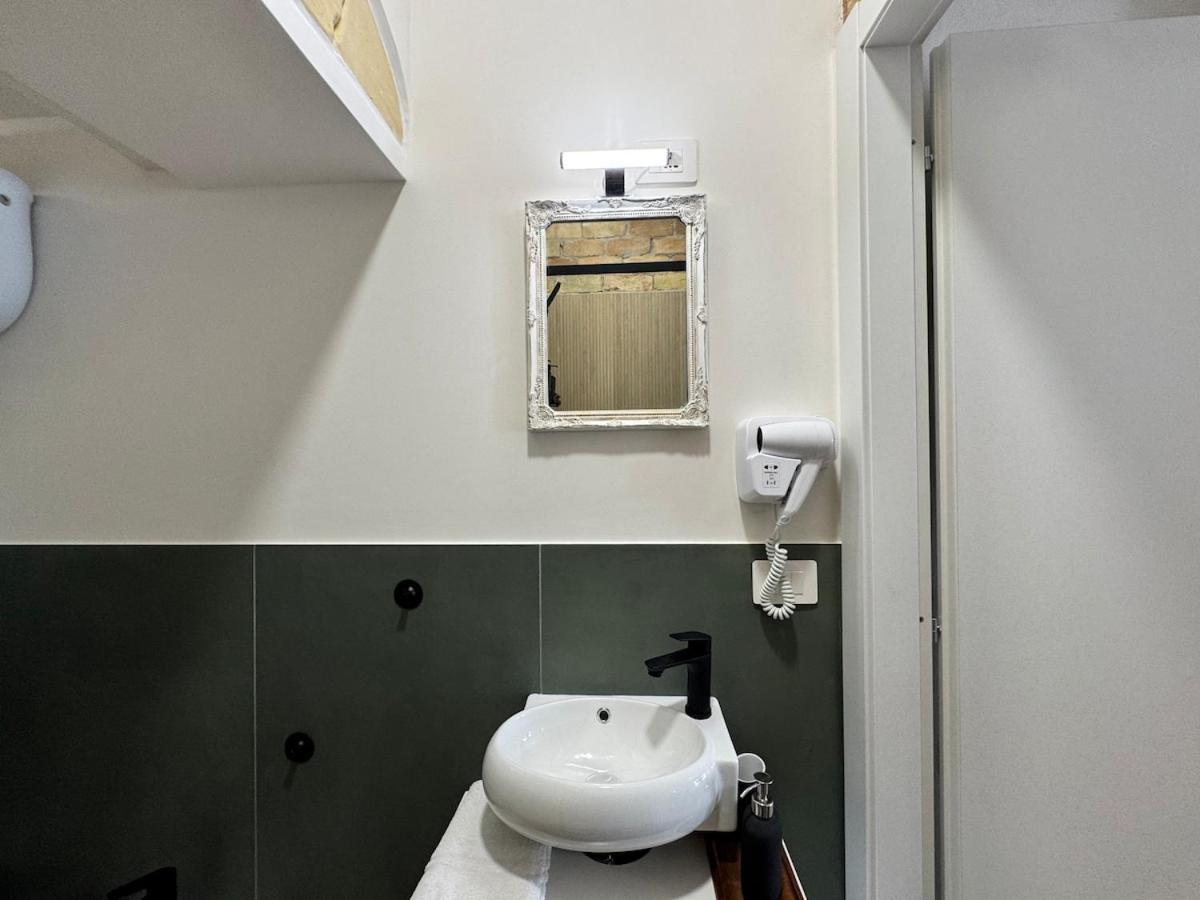 27, Centro, Cagliari, Sardinia Appartement *